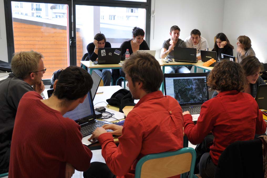 Student on pc